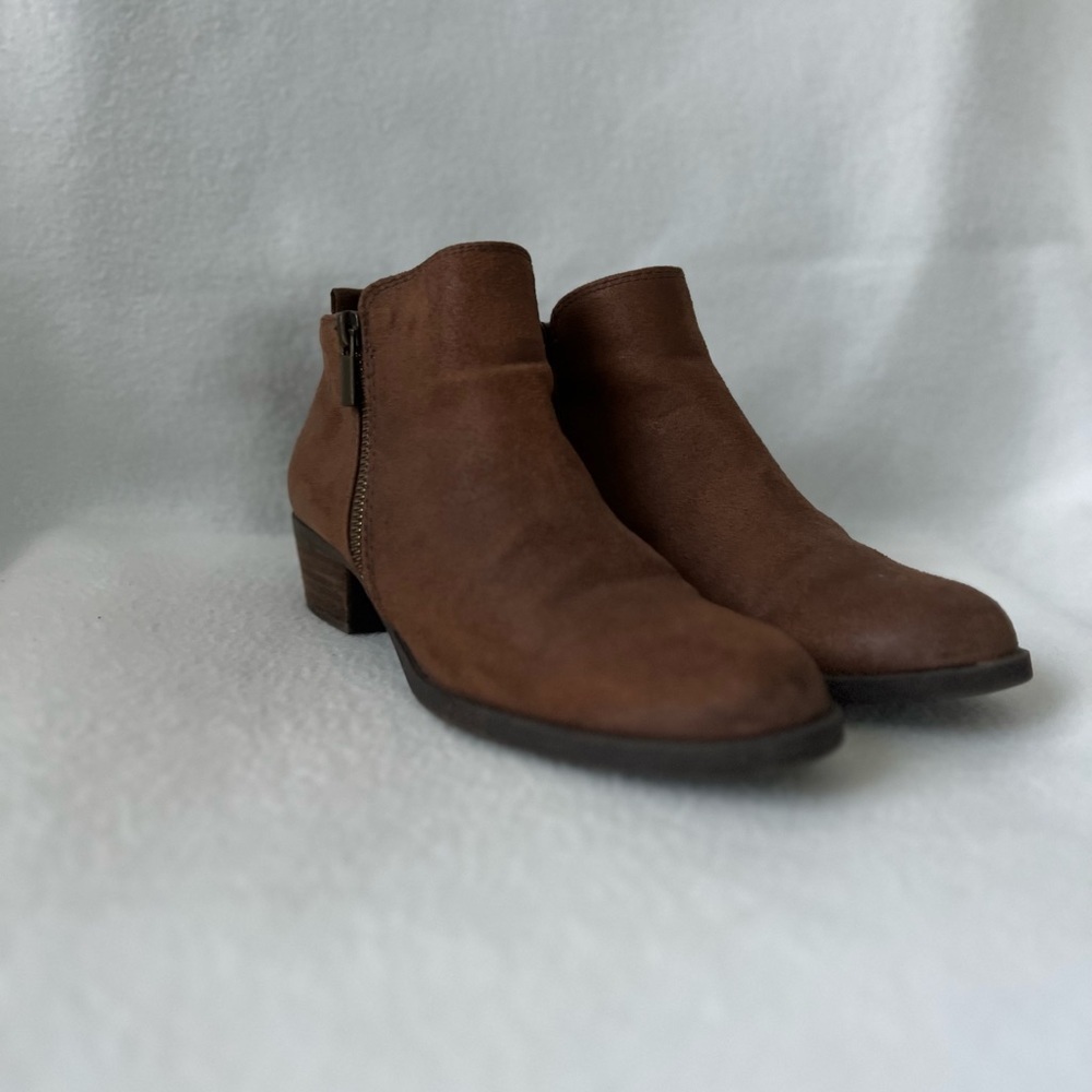 Carlos by Carlos Santana Size 8 1/2 Brown Fabric Double Zippered Ankle Booties